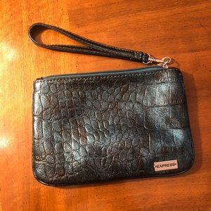 Express | Wristlet